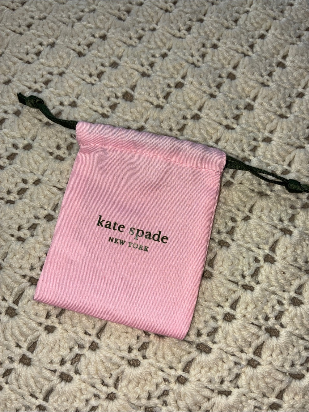KATE SPADE (EUC) Pink Drawstring Pouch with Dark Green Cord & Front Logo. Cute!